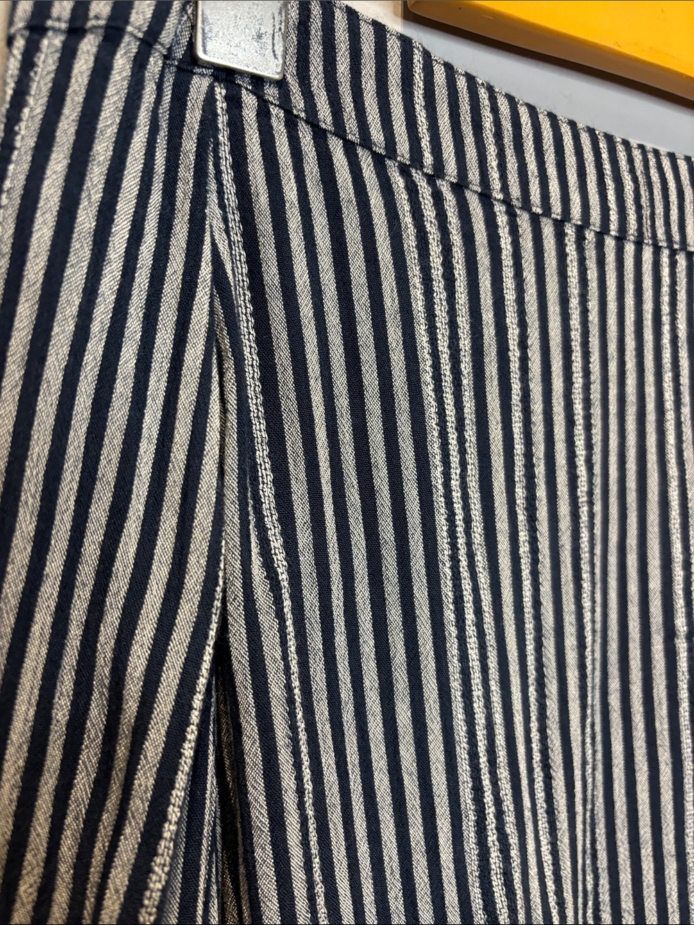 American Eagle Navy and Grey Wrap Skirt - Picture 4 of 5